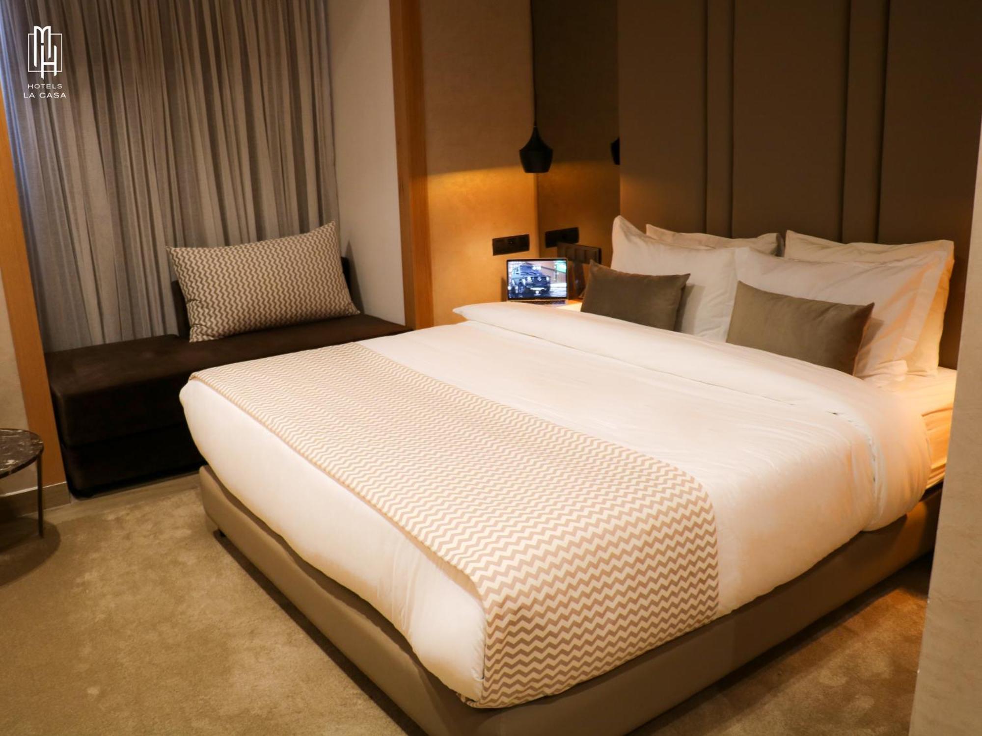 Mh Hotel La Casa Лаюне Екстериор снимка
