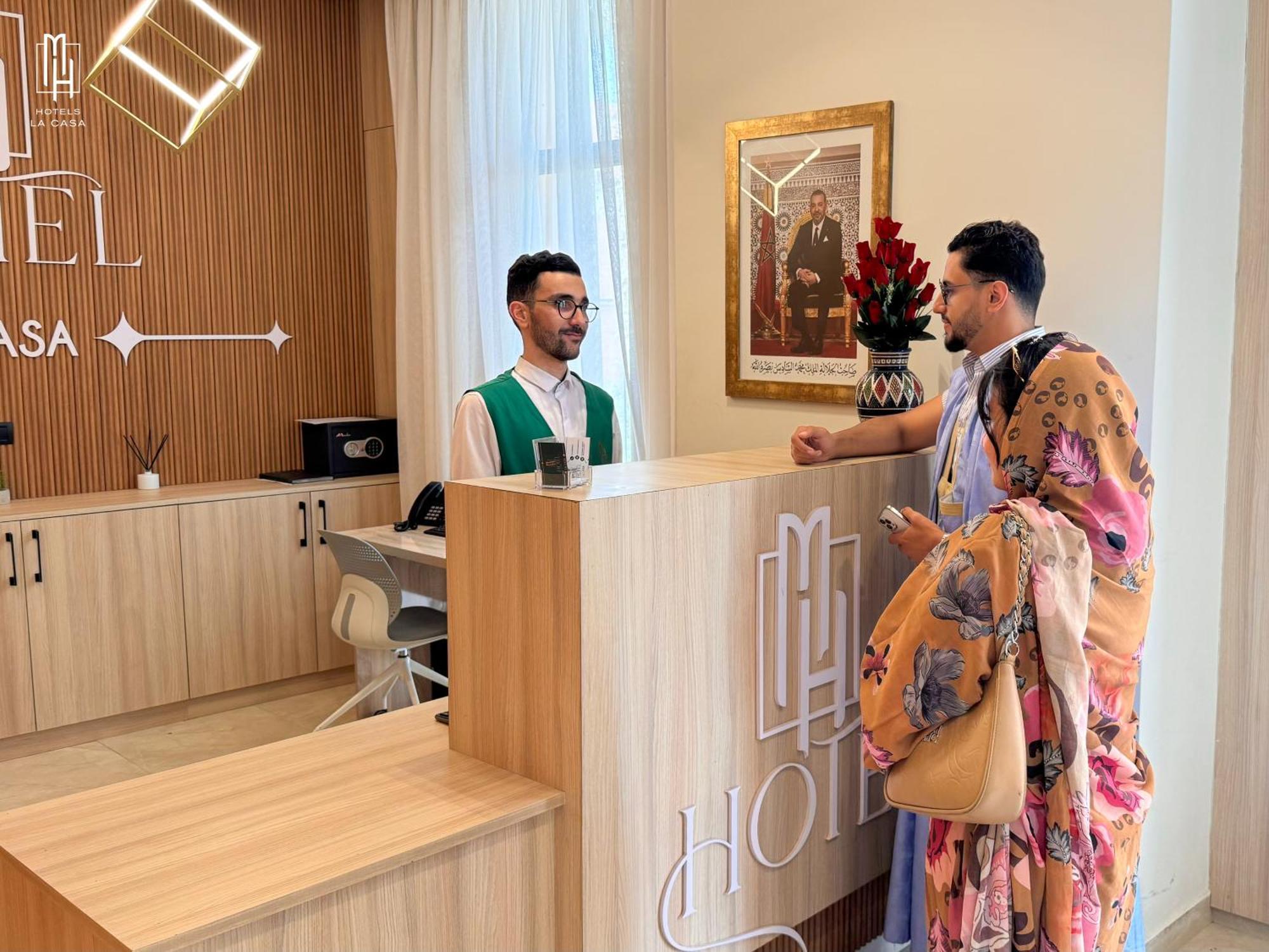Mh Hotel La Casa Лаюне Екстериор снимка